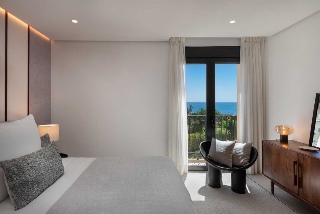 Luxury 3 bedroom apartment in Estepona - Image 31
