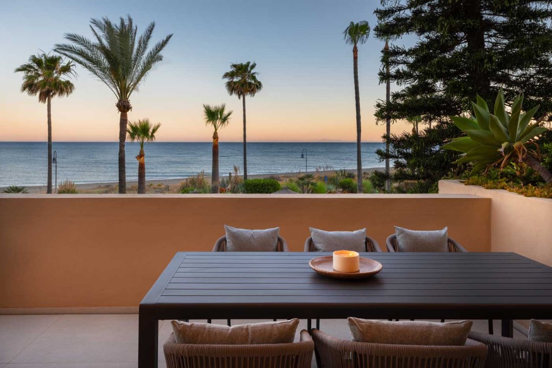 Luxury 3 bedroom apartment in Estepona - Image 11