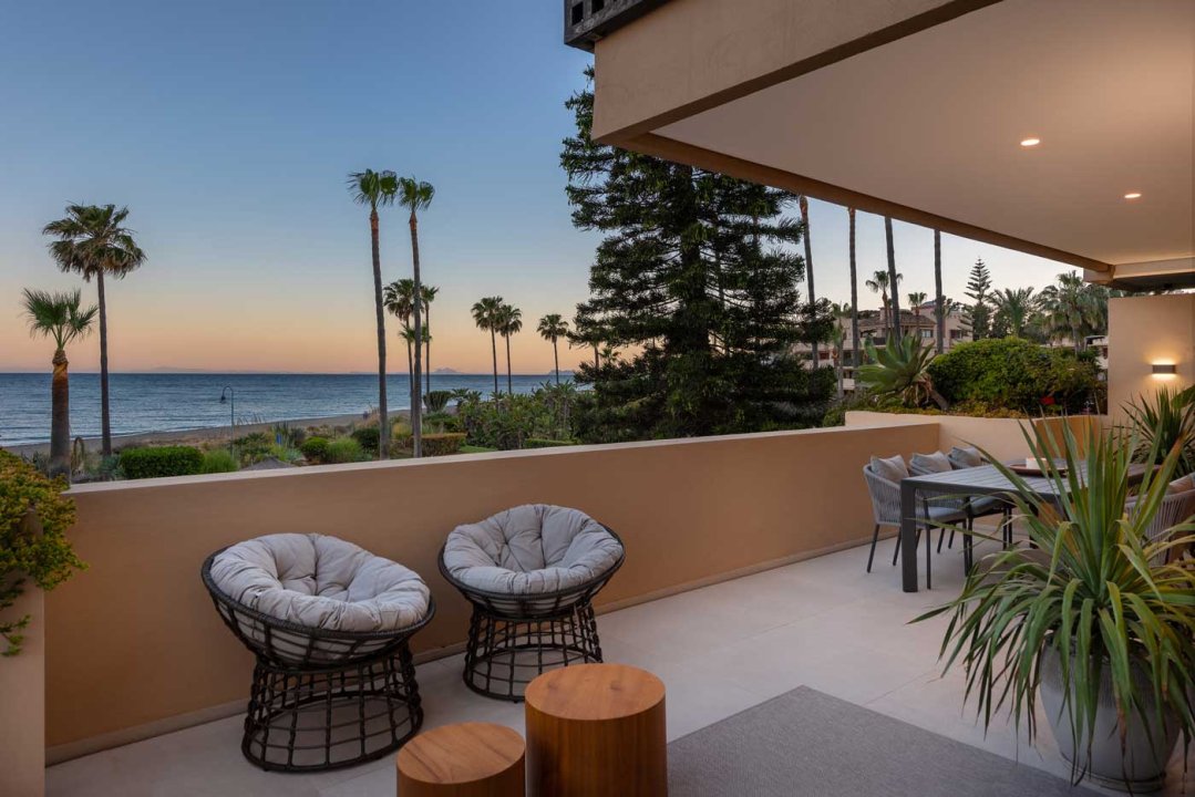 Luxury 3 bedroom apartment in Estepona - Image 12
