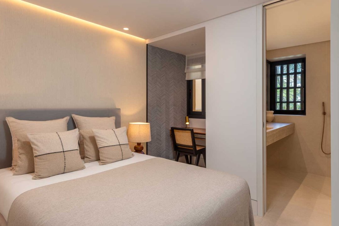 Luxury 3 bedroom apartment in Estepona - Image 33