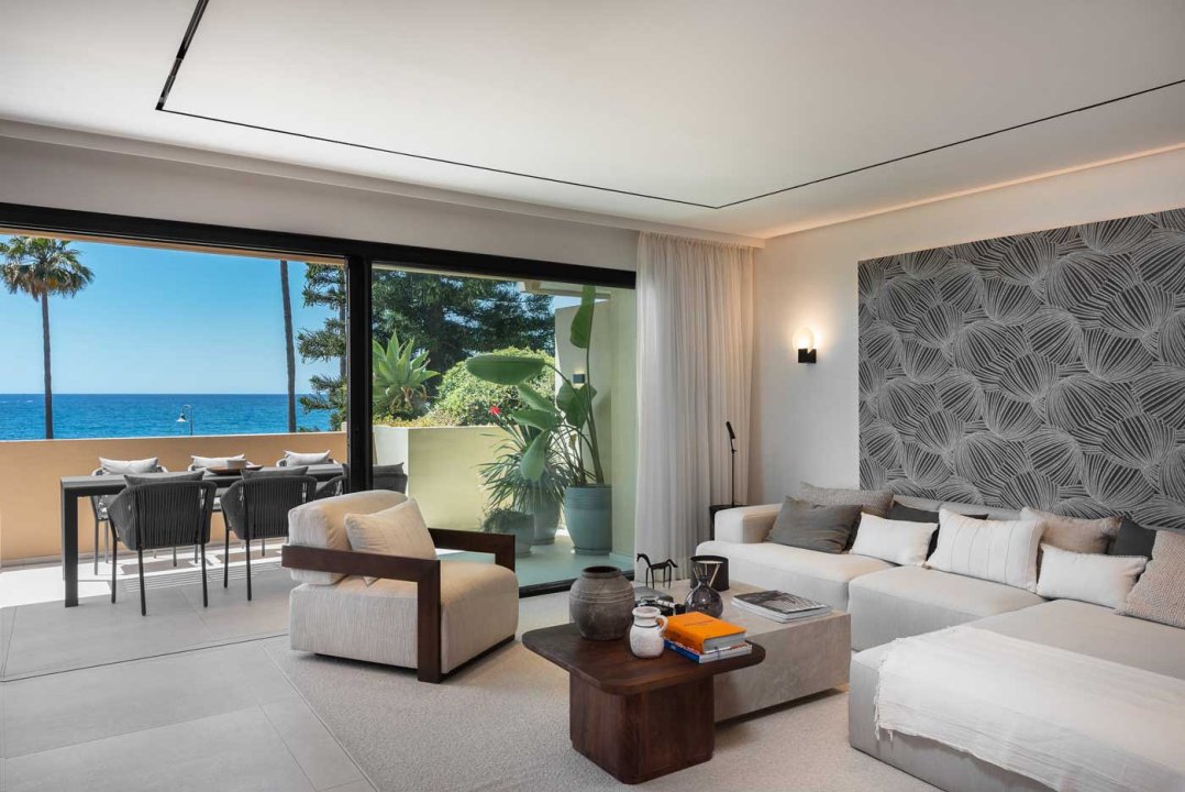 Luxury 3 bedroom apartment in Estepona - Image 23