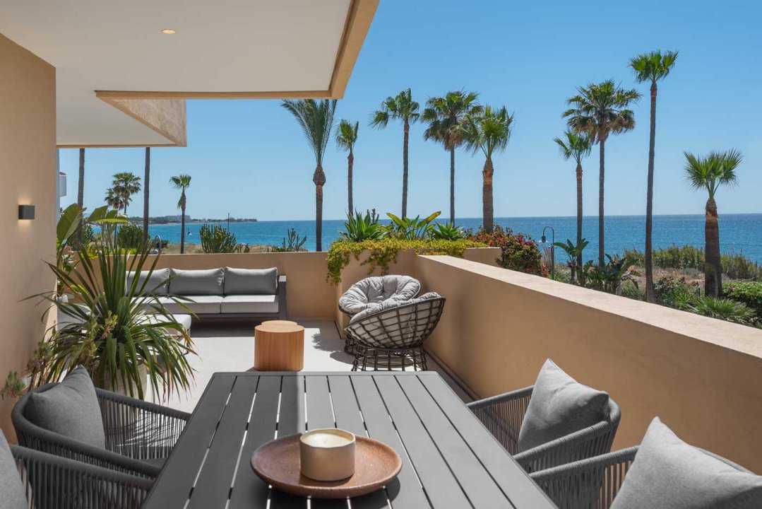 Luxury 3 bedroom apartment in Estepona - Image 21