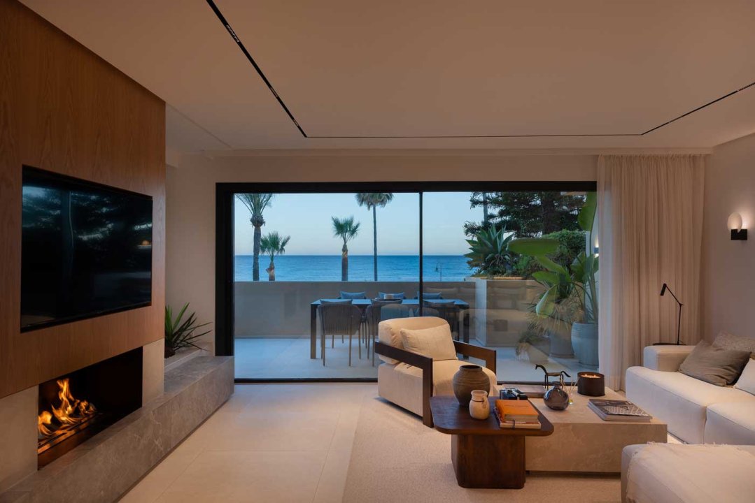Luxury 3 bedroom apartment in Estepona - Image 37
