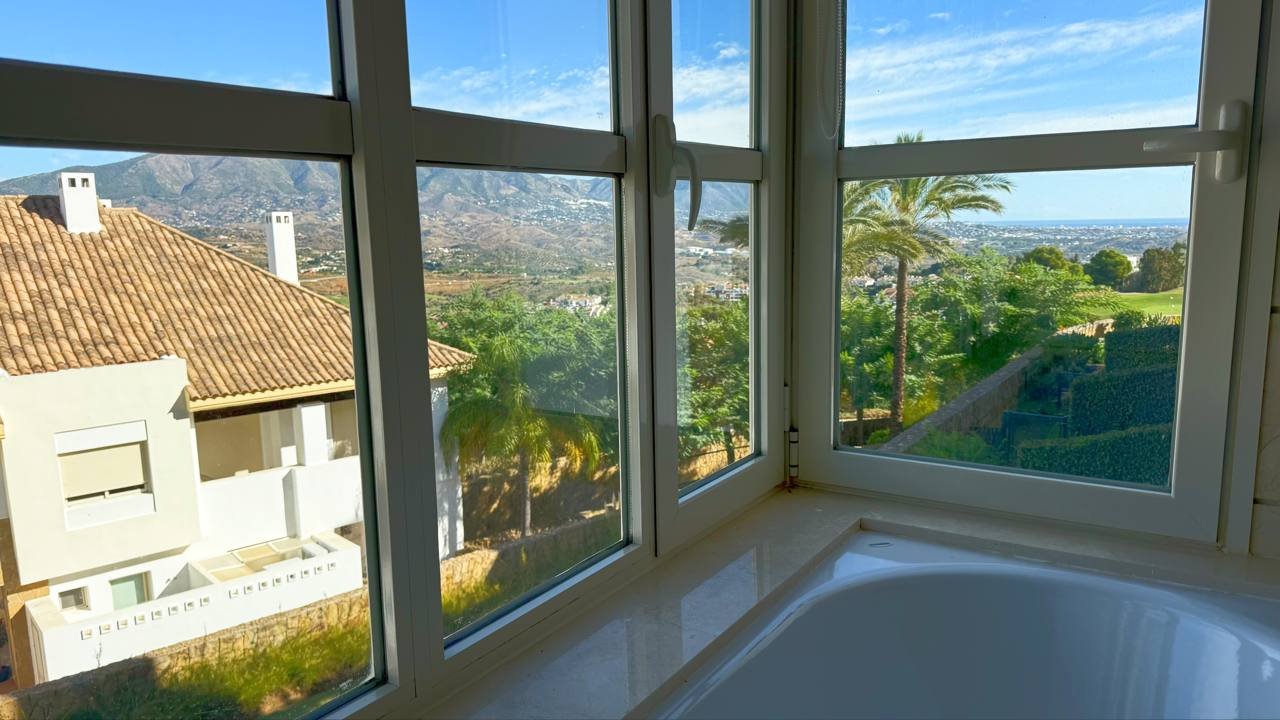 Wonderful townhouse with 3 bedrooms in Monte Alto, Mijas - Image 39