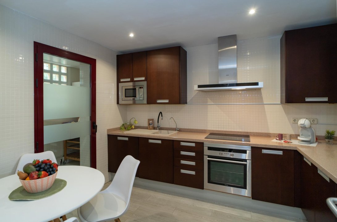 Hacienda El Palmeral: Large Family Home with 60m² Solarium and Private Garden - Image 14
