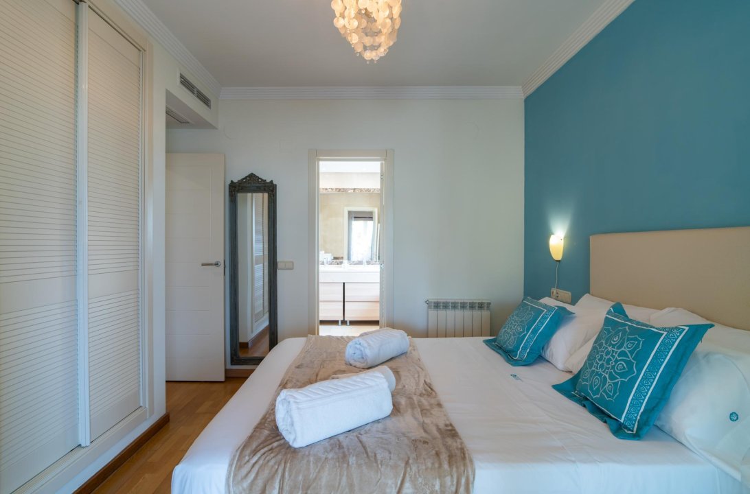 Hacienda El Palmeral: Large Family Home with 60m² Solarium and Private Garden - Image 29