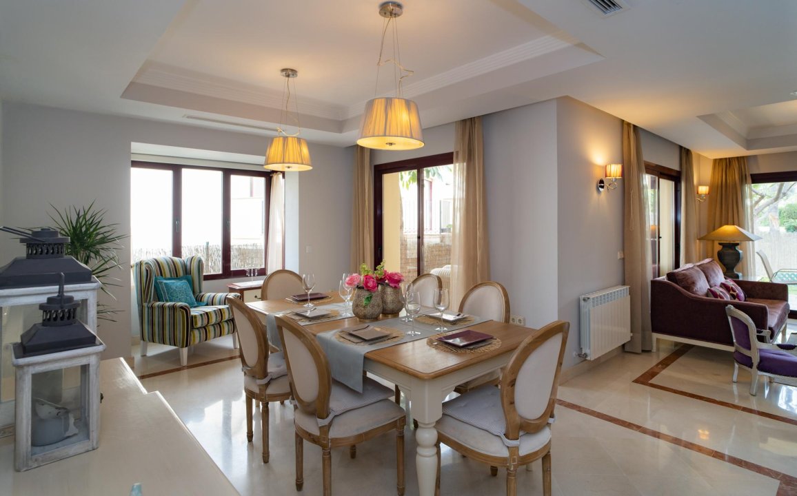 Hacienda El Palmeral: Large Family Home with 60m² Solarium and Private Garden - Image 47