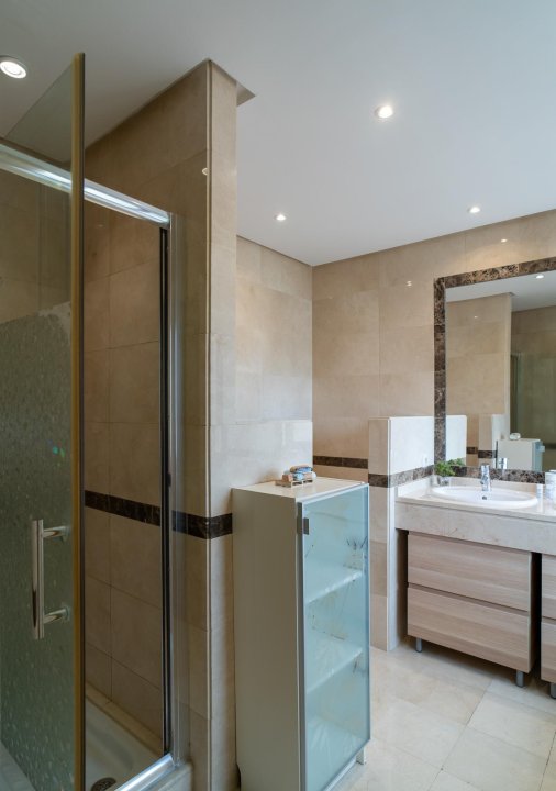 Hacienda El Palmeral: Large Family Home with 60m² Solarium and Private Garden - Image 35