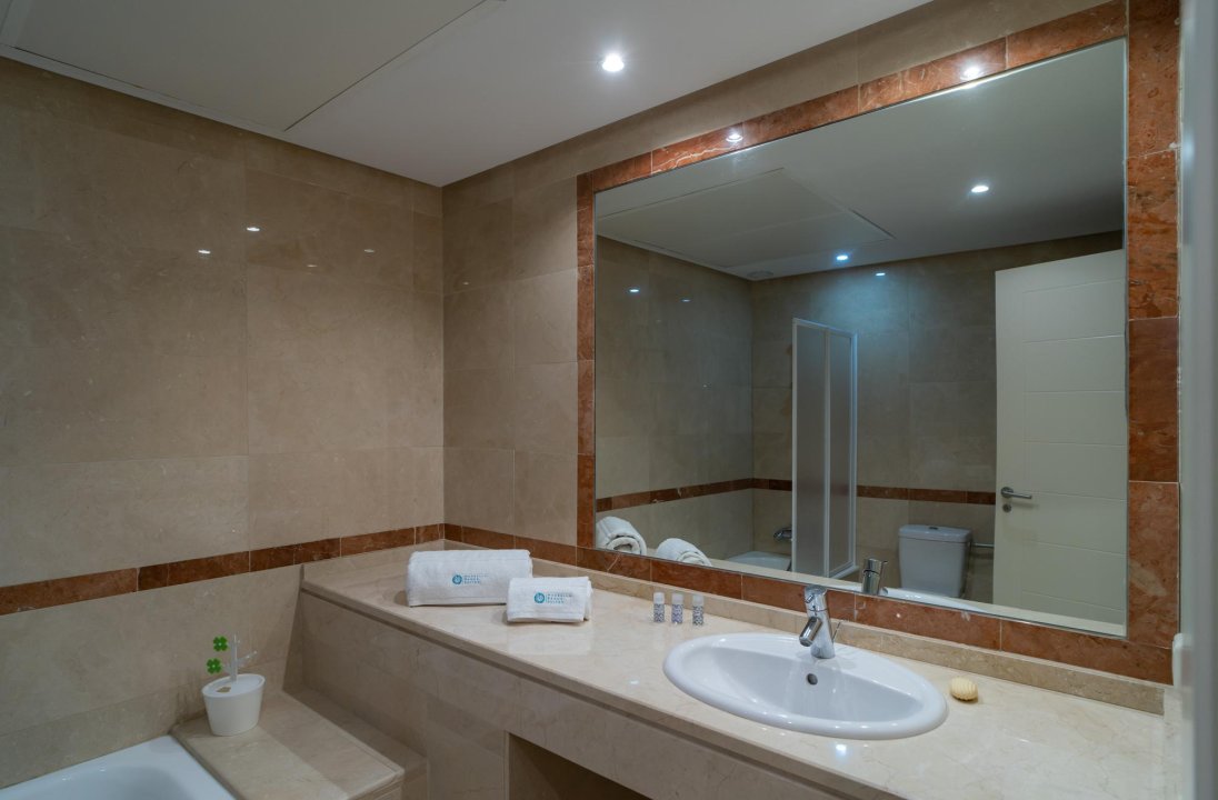 Hacienda El Palmeral: Large Family Home with 60m² Solarium and Private Garden - Image 26