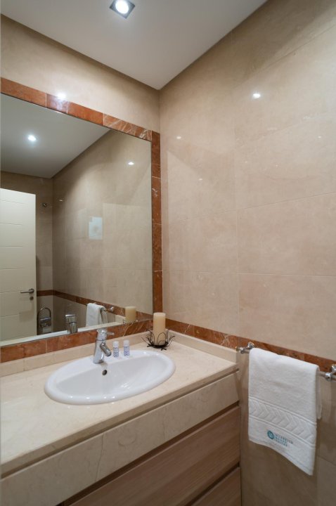 Hacienda El Palmeral: Large Family Home with 60m² Solarium and Private Garden - Image 17