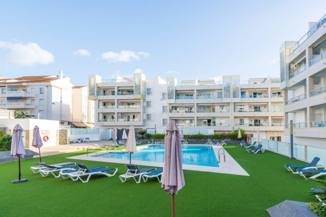 Modern 3 bedroom flat only 300 metres from the beach in San Pedro, Marbella.
