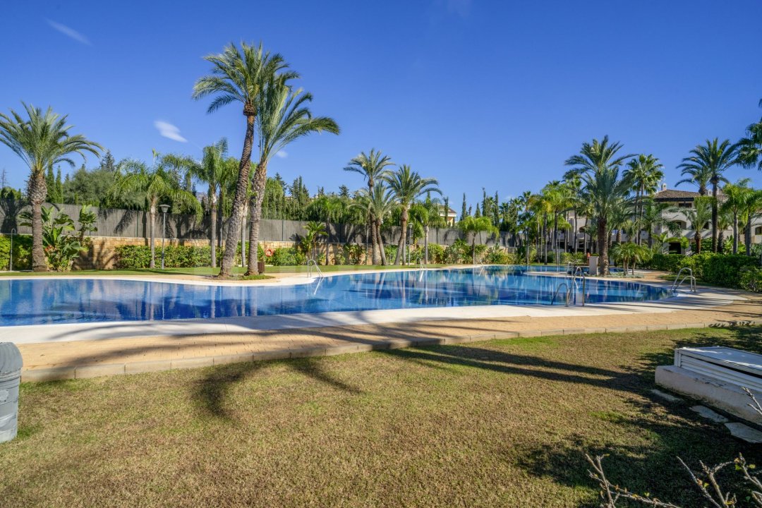 2-Bedroom Penthouse with Large Private Terrace in Medina de Banús – Nueva Andalucía - Image 16