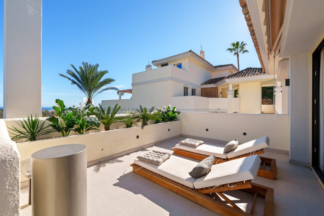 Exceptional Duplex Penthouse with Private Pool and Panoramic Views – Palacetes Los Belvederes, Nueva Andalucia - Image 15