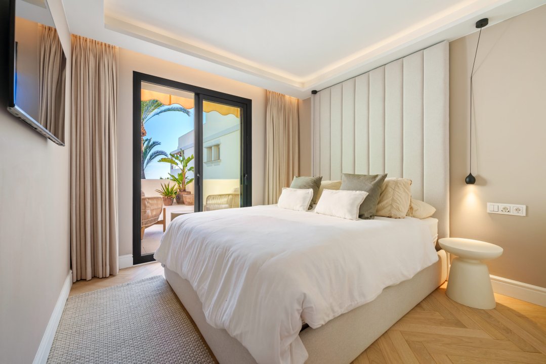 Exceptional Duplex Penthouse with Private Pool and Panoramic Views – Palacetes Los Belvederes, Nueva Andalucia - Image 22