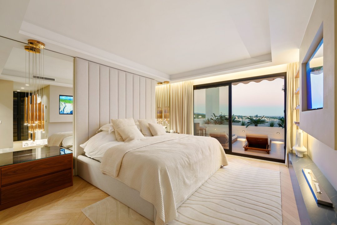 Exceptional Duplex Penthouse with Private Pool and Panoramic Views – Palacetes Los Belvederes, Nueva Andalucia - Image 43