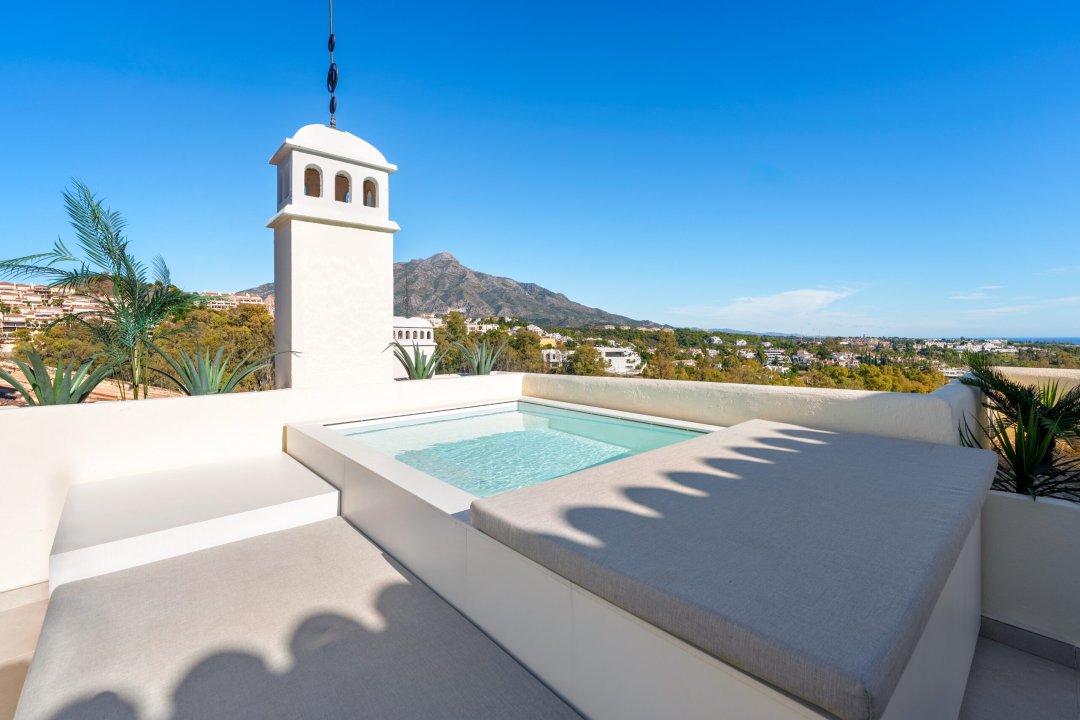 Exceptional Duplex Penthouse with Private Pool and Panoramic Views – Palacetes Los Belvederes, Nueva Andalucia - Image 16