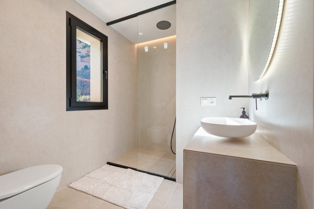 Exceptional Duplex Penthouse with Private Pool and Panoramic Views – Palacetes Los Belvederes, Nueva Andalucia - Image 23