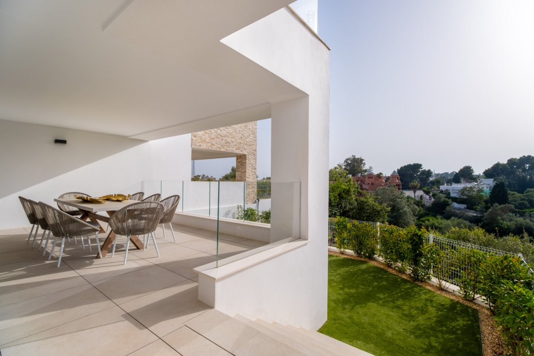 Exclusive 3 bedroom flat in Las Chapas, Marbella - Image 47